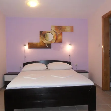 By The Sea - 18158 Apartman